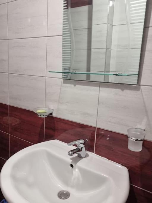 Two Suns Apartament Sarande Ngoại thất bức ảnh